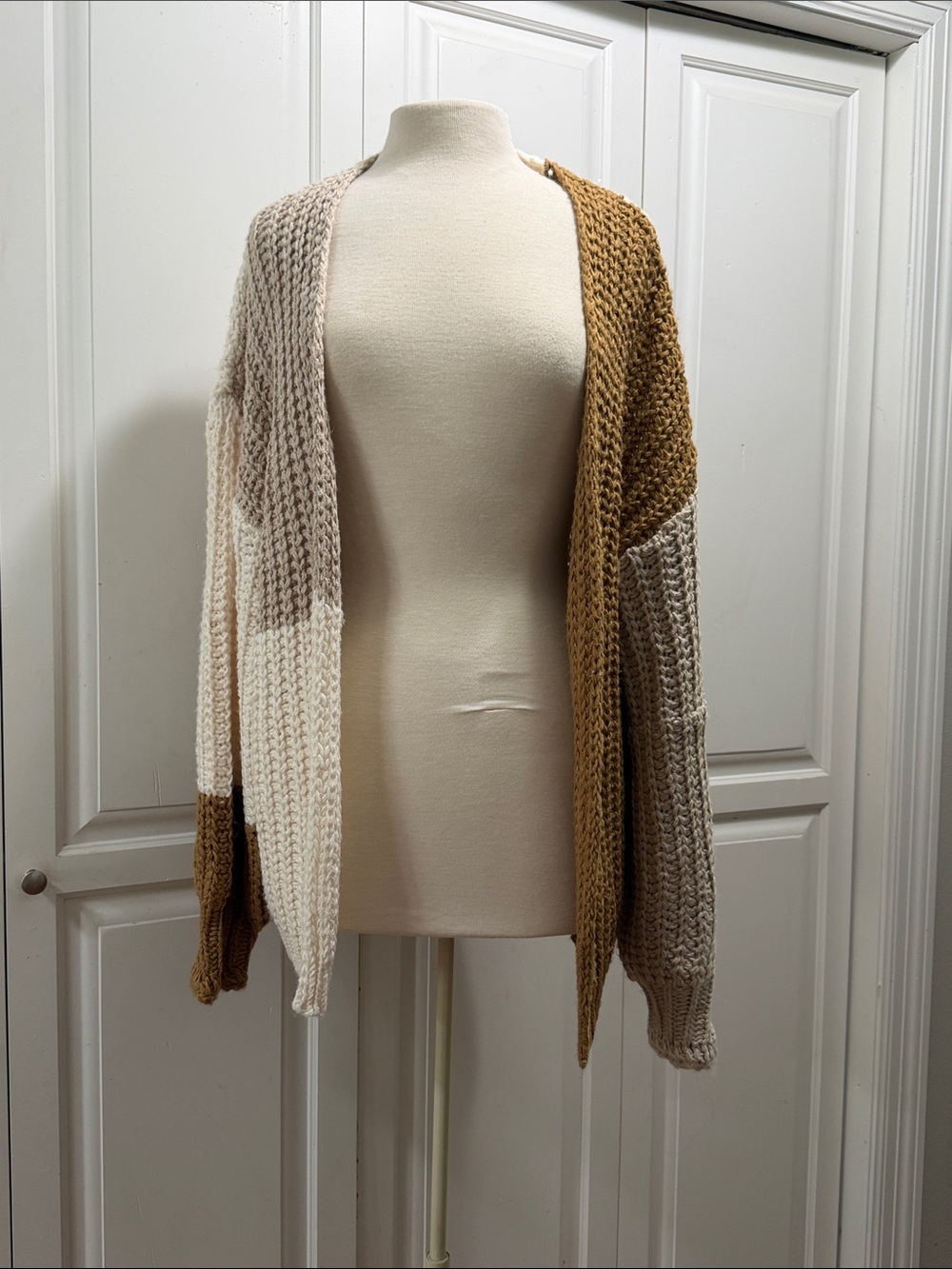 Chunky Colorblock Open-Front Cardigan